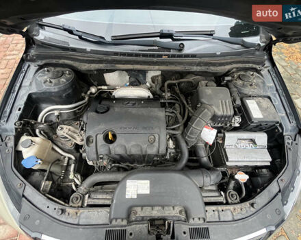 Черный Хендай i30, объемом двигателя 1.4 л и пробегом 240 тыс. км за 6000 $, фото 27 на Automoto.ua