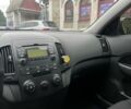 Черный Хендай i30, объемом двигателя 1.4 л и пробегом 240 тыс. км за 6000 $, фото 13 на Automoto.ua