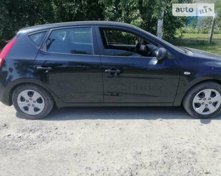 Чорний Хендай i30, об'ємом двигуна 1.4 л та пробігом 170 тис. км за 5700 $, фото 21 на Automoto.ua