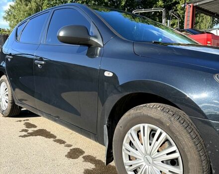 Черный Хендай i30, объемом двигателя 1.4 л и пробегом 232 тыс. км за 5200 $, фото 4 на Automoto.ua