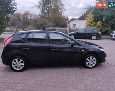Чорний Хендай i30, об'ємом двигуна 1.4 л та пробігом 158 тис. км за 5750 $, фото 8 на Automoto.ua