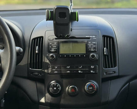 Хендай i30 2009 в Виннице на Automoto.ua Черный Хендай i30, объемом двигателя 1.4 л и пробегом 167 тыс. км за 6100 $, фото 27 на Automoto.ua