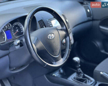 Черный Хендай i30, объемом двигателя 1.4 л и пробегом 167 тыс. км за 6299 $, фото 32 на Automoto.ua