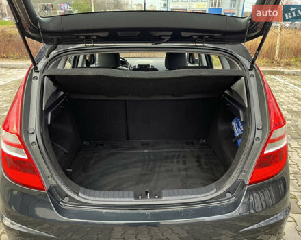 Черный Хендай i30, объемом двигателя 1.4 л и пробегом 140 тыс. км за 6300 $, фото 36 на Automoto.ua