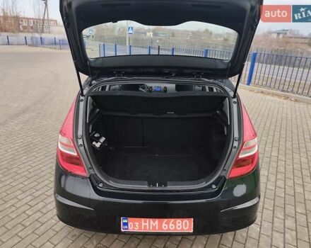 Чорний Хендай i30, об'ємом двигуна 1.4 л та пробігом 161 тис. км за 5700 $, фото 8 на Automoto.ua
