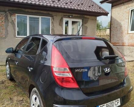 Черный Хендай i30, объемом двигателя 1.4 л и пробегом 215 тыс. км за 5500 $, фото 2 на Automoto.ua