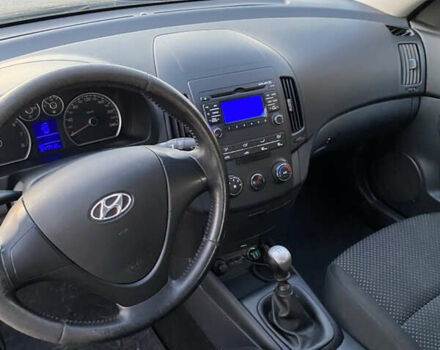 Черный Хендай i30, объемом двигателя 1.4 л и пробегом 242 тыс. км за 6000 $, фото 22 на Automoto.ua