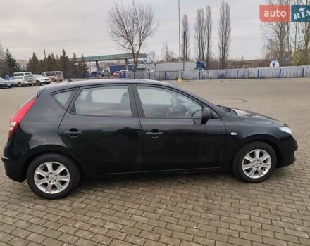 Чорний Хендай i30, об'ємом двигуна 1.4 л та пробігом 161 тис. км за 5700 $, фото 7 на Automoto.ua