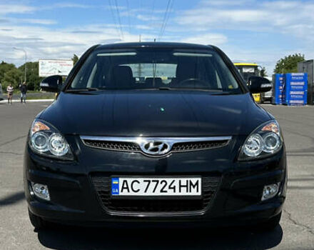 Черный Хендай i30, объемом двигателя 1.6 л и пробегом 194 тыс. км за 9700 $, фото 2 на Automoto.ua