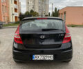 Черный Хендай i30, объемом двигателя 1.4 л и пробегом 148 тыс. км за 5900 $, фото 5 на Automoto.ua