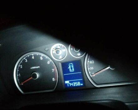 Черный Хендай i30, объемом двигателя 1.4 л и пробегом 174 тыс. км за 4800 $, фото 16 на Automoto.ua