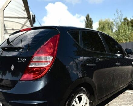 Черный Хендай i30, объемом двигателя 1.4 л и пробегом 147 тыс. км за 6800 $, фото 5 на Automoto.ua