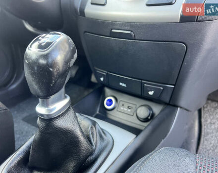 Чорний Хендай i30, об'ємом двигуна 1.4 л та пробігом 248 тис. км за 6950 $, фото 25 на Automoto.ua