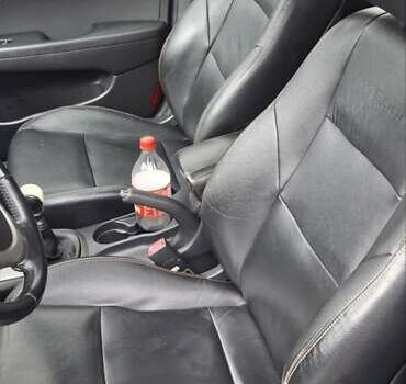 Чорний Хендай i30, об'ємом двигуна 1.58 л та пробігом 239 тис. км за 5000 $, фото 12 на Automoto.ua