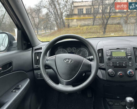 Чорний Хендай i30, об'ємом двигуна 1.4 л та пробігом 247 тис. км за 5800 $, фото 27 на Automoto.ua