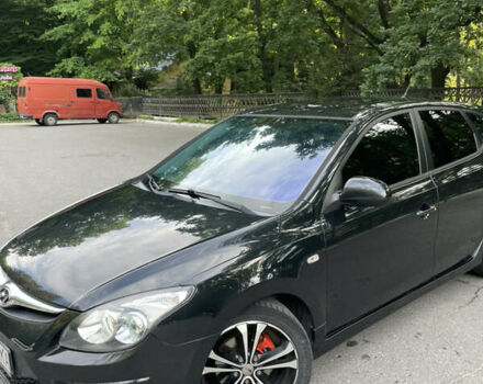 Черный Хендай i30, объемом двигателя 1.58 л и пробегом 285 тыс. км за 6300 $, фото 8 на Automoto.ua