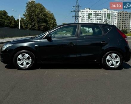 Чорний Хендай i30, об'ємом двигуна 1.4 л та пробігом 247 тис. км за 6300 $, фото 1 на Automoto.ua