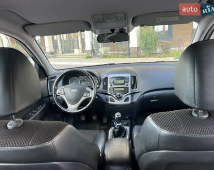 Чорний Хендай i30, об'ємом двигуна 1.4 л та пробігом 248 тис. км за 6950 $, фото 22 на Automoto.ua