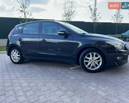 Чорний Хендай i30, об'ємом двигуна 1.4 л та пробігом 248 тис. км за 6950 $, фото 8 на Automoto.ua