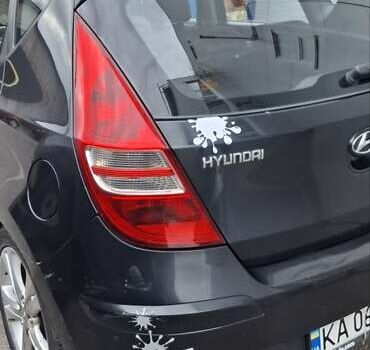 Чорний Хендай i30, об'ємом двигуна 1.58 л та пробігом 239 тис. км за 5000 $, фото 2 на Automoto.ua