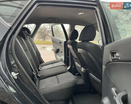 Чорний Хендай i30, об'ємом двигуна 1.4 л та пробігом 247 тис. км за 5800 $, фото 25 на Automoto.ua