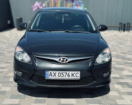 Чорний Хендай i30, об'ємом двигуна 0.16 л та пробігом 260 тис. км за 6300 $, фото 1 на Automoto.ua