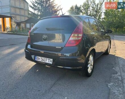 Черный Хендай i30, объемом двигателя 1.6 л и пробегом 219 тыс. км за 4700 $, фото 6 на Automoto.ua