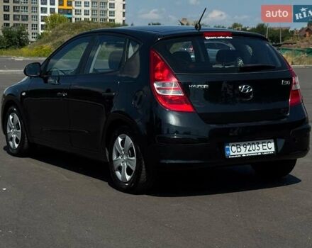 Чорний Хендай i30, об'ємом двигуна 1.4 л та пробігом 247 тис. км за 6300 $, фото 2 на Automoto.ua