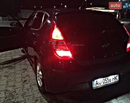 Черный Хендай i30, объемом двигателя 1.6 л и пробегом 10 тыс. км за 7999 $, фото 9 на Automoto.ua