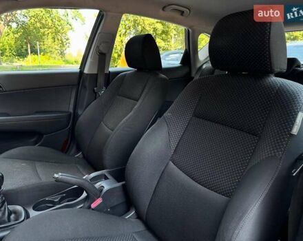 Чорний Хендай i30, об'ємом двигуна 1.4 л та пробігом 247 тис. км за 6300 $, фото 9 на Automoto.ua