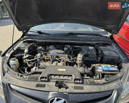 Черный Хендай i30, объемом двигателя 1.4 л и пробегом 215 тыс. км за 6000 $, фото 8 на Automoto.ua