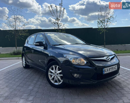 Чорний Хендай i30, об'ємом двигуна 1.4 л та пробігом 248 тис. км за 6950 $, фото 6 на Automoto.ua