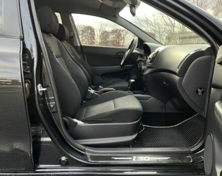 Черный Хендай i30, объемом двигателя 1.6 л и пробегом 160 тыс. км за 6500 $, фото 18 на Automoto.ua