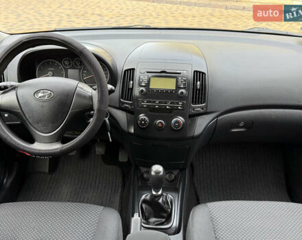 Чорний Хендай i30, об'ємом двигуна 1.4 л та пробігом 170 тис. км за 5950 $, фото 42 на Automoto.ua