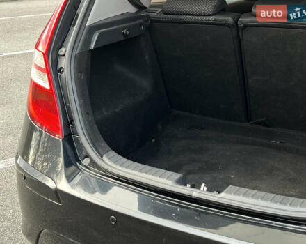 Черный Хендай i30, объемом двигателя 1.6 л и пробегом 180 тыс. км за 6700 $, фото 45 на Automoto.ua