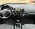 Чорний Хендай i30, об'ємом двигуна 1.4 л та пробігом 170 тис. км за 5950 $, фото 42 на Automoto.ua