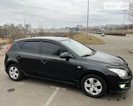 Чорний Хендай i30, об'ємом двигуна 1.4 л та пробігом 172 тис. км за 6950 $, фото 3 на Automoto.ua