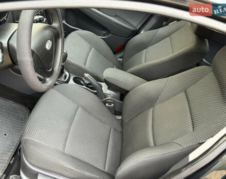 Чорний Хендай i30, об'ємом двигуна 1.4 л та пробігом 170 тис. км за 5950 $, фото 52 на Automoto.ua