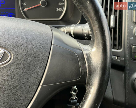 Черный Хендай i30, объемом двигателя 1.6 л и пробегом 180 тыс. км за 6700 $, фото 37 на Automoto.ua