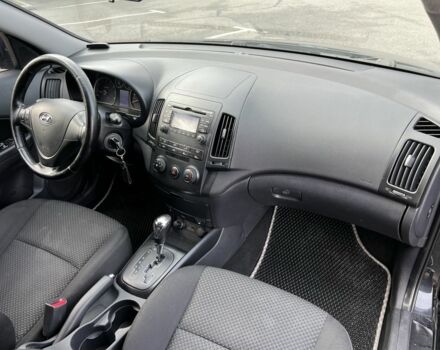 Черный Хендай i30, объемом двигателя 1.6 л и пробегом 160 тыс. км за 6500 $, фото 17 на Automoto.ua