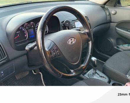Черный Хендай i30, объемом двигателя 1.6 л и пробегом 164 тыс. км за 7300 $, фото 6 на Automoto.ua