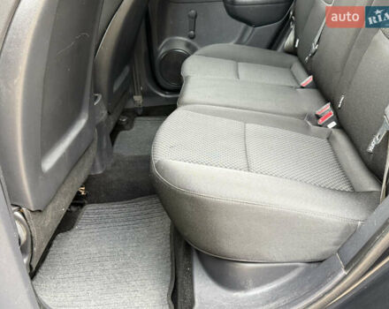 Чорний Хендай i30, об'ємом двигуна 1.4 л та пробігом 170 тис. км за 5950 $, фото 47 на Automoto.ua