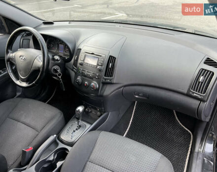 Черный Хендай i30, объемом двигателя 1.6 л и пробегом 180 тыс. км за 6700 $, фото 55 на Automoto.ua