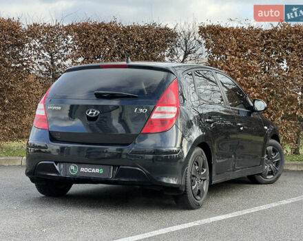 Черный Хендай i30, объемом двигателя 1.6 л и пробегом 180 тыс. км за 6700 $, фото 22 на Automoto.ua