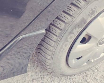 Черный Хендай i30, объемом двигателя 1.4 л и пробегом 210 тыс. км за 5600 $, фото 4 на Automoto.ua