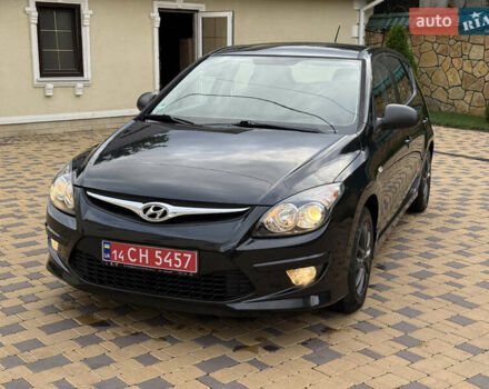 Чорний Хендай i30, об'ємом двигуна 1.4 л та пробігом 170 тис. км за 5950 $, фото 21 на Automoto.ua