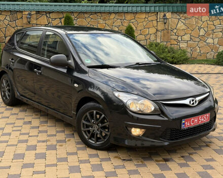 Чорний Хендай i30, об'ємом двигуна 1.4 л та пробігом 170 тис. км за 5950 $, фото 7 на Automoto.ua