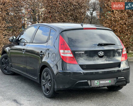 Черный Хендай i30, объемом двигателя 1.6 л и пробегом 180 тыс. км за 6700 $, фото 17 на Automoto.ua
