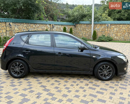 Чорний Хендай i30, об'ємом двигуна 1.4 л та пробігом 170 тис. км за 5950 $, фото 19 на Automoto.ua
