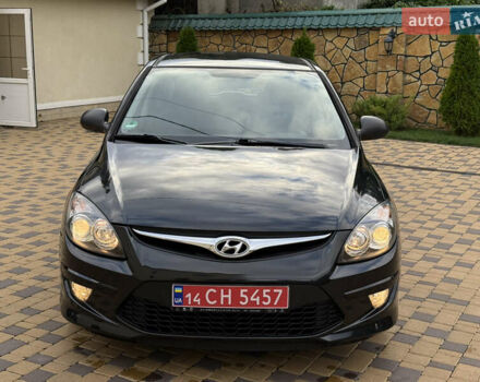 Чорний Хендай i30, об'ємом двигуна 1.4 л та пробігом 170 тис. км за 5950 $, фото 3 на Automoto.ua